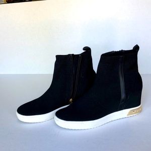 DKNY Wedge,2” heel, worn only once, size 8.